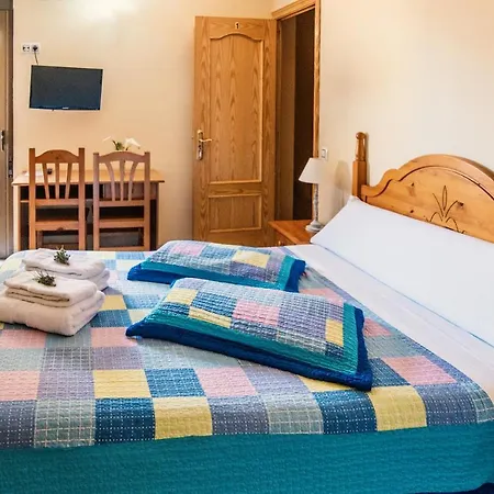 Apartamentos Maribel *